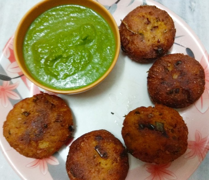 foodi. crispy. spicy food...