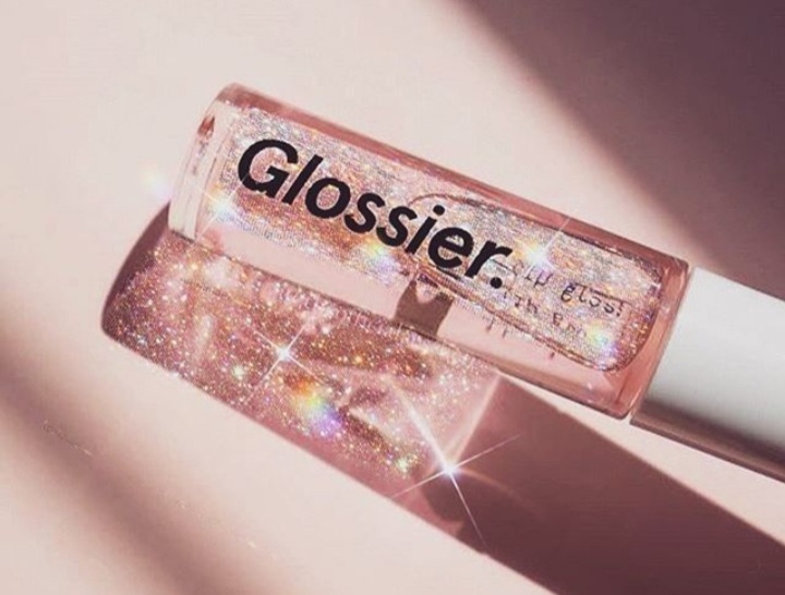 lip gloss