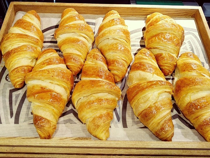 tasty croissans