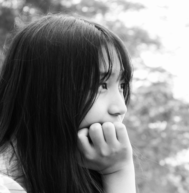 B&W