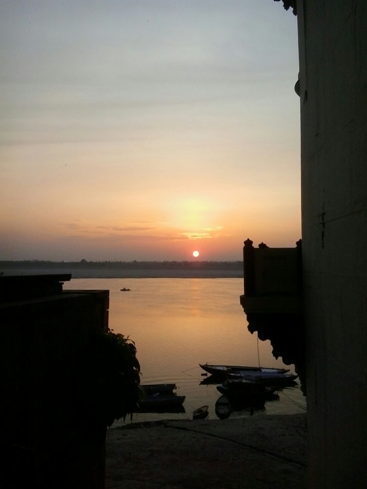 sunrise of varanasi