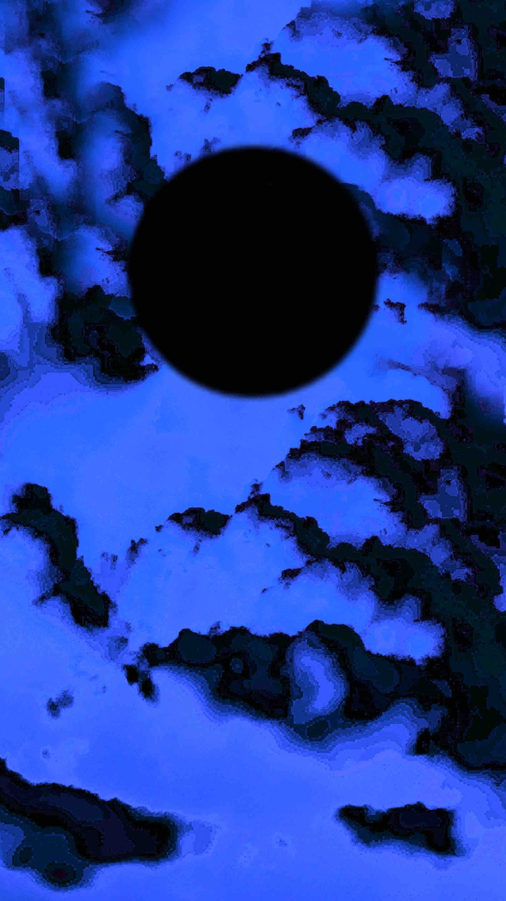 ⠀