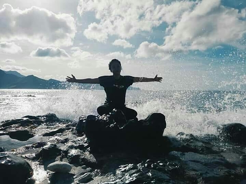 hit of the waves