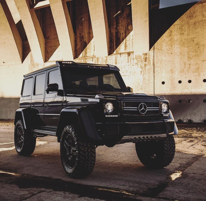 Mercedes Benz