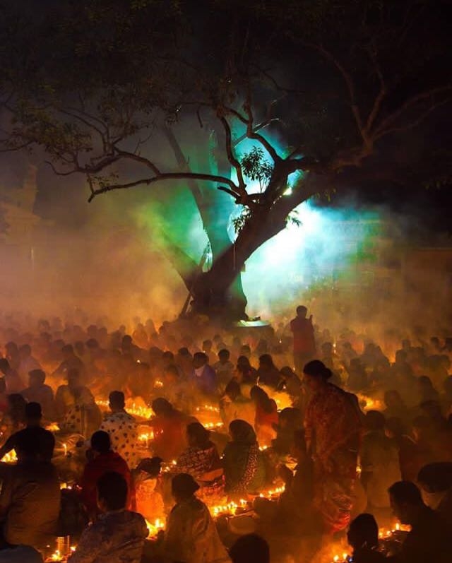 Somewhere In India hindu devoties