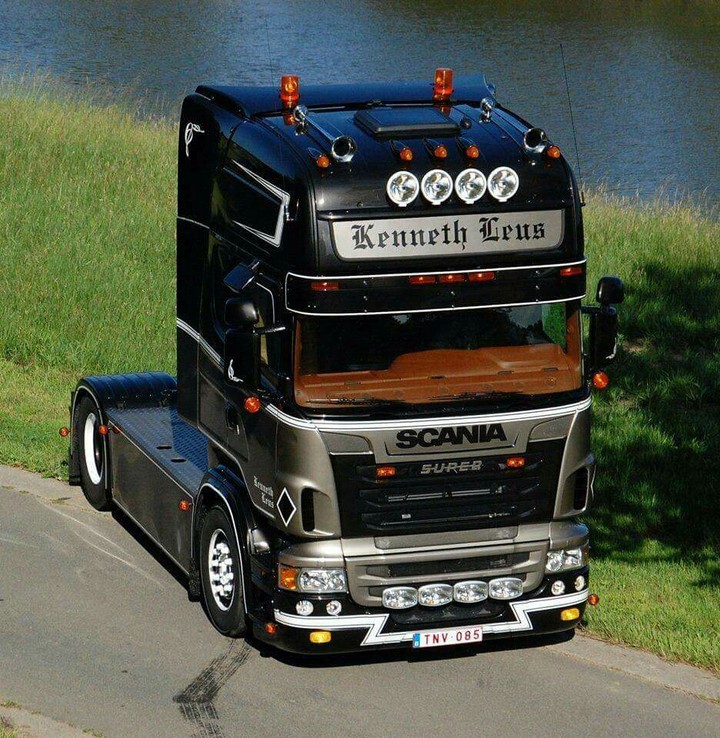 SCANIA