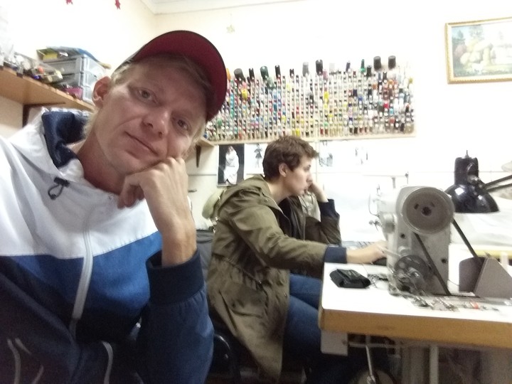 с мужем на работе
