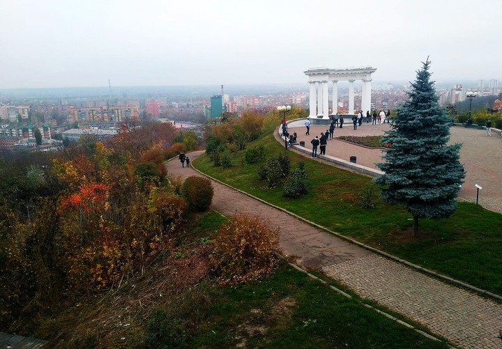 Біла альтанка