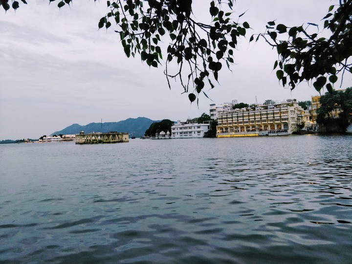 Lake pichola