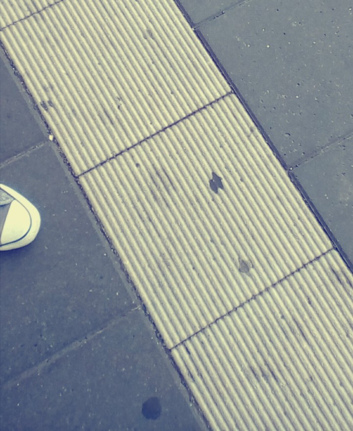 blue ground and chuck