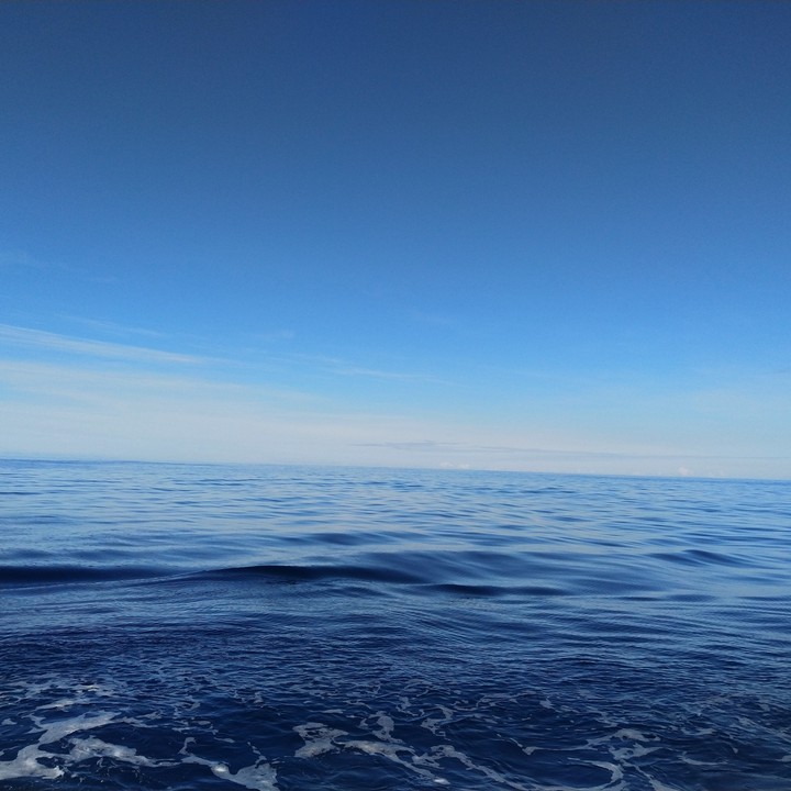 Ocean and Horizon- beautiful blue