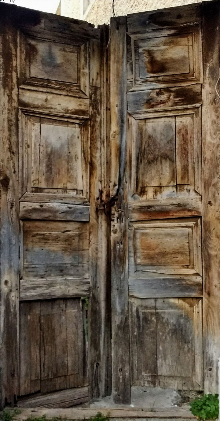 plane old door wooden
