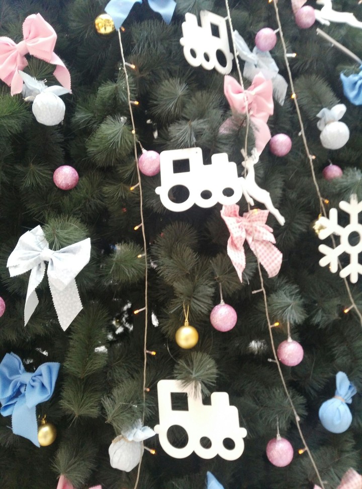Christmas tree))))