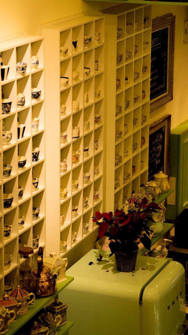 Wall on intricacies