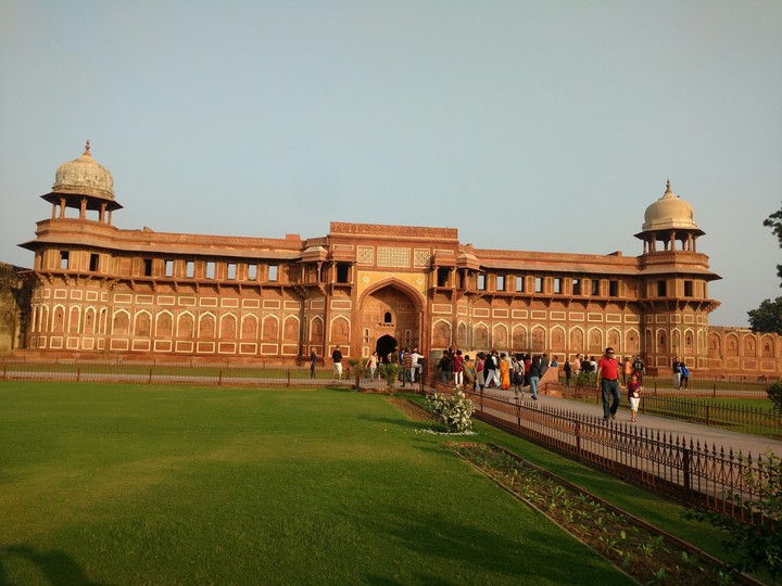 akbar red fort fort