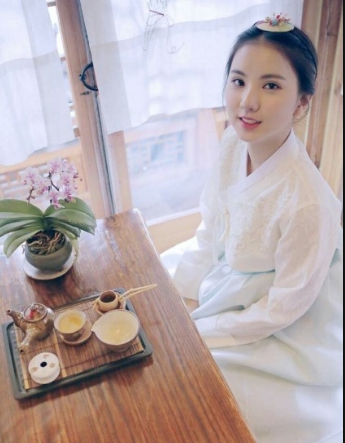 1일 1은하 { 1일차 }