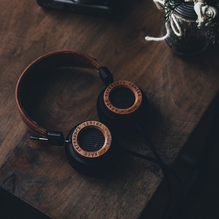 HEADPHONES ON. WORLD OFF.