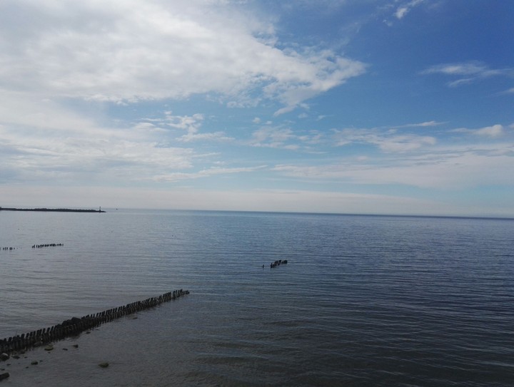 море
