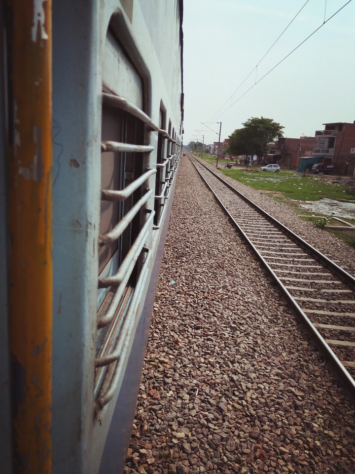 train track