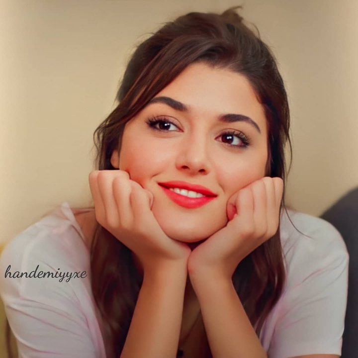 Hande Erçel