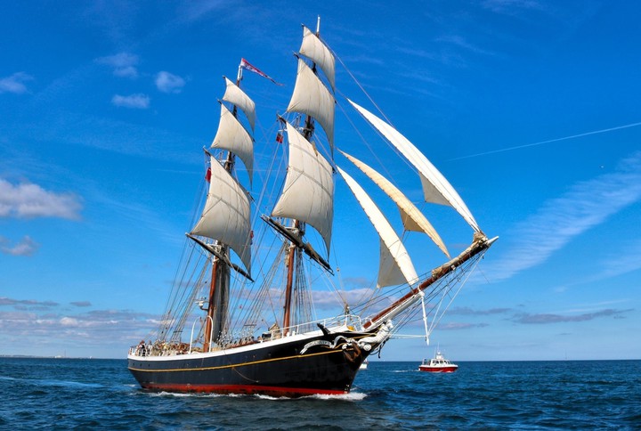 l'été. la mer.la voile...