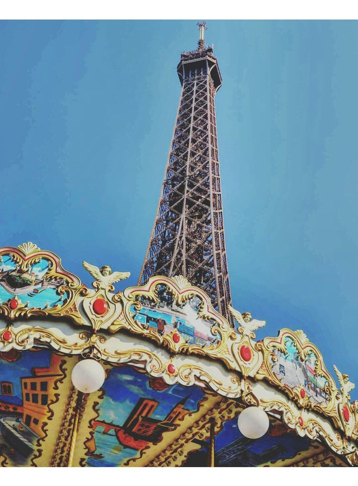 eiffel tower