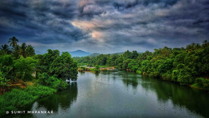 first drops of rain