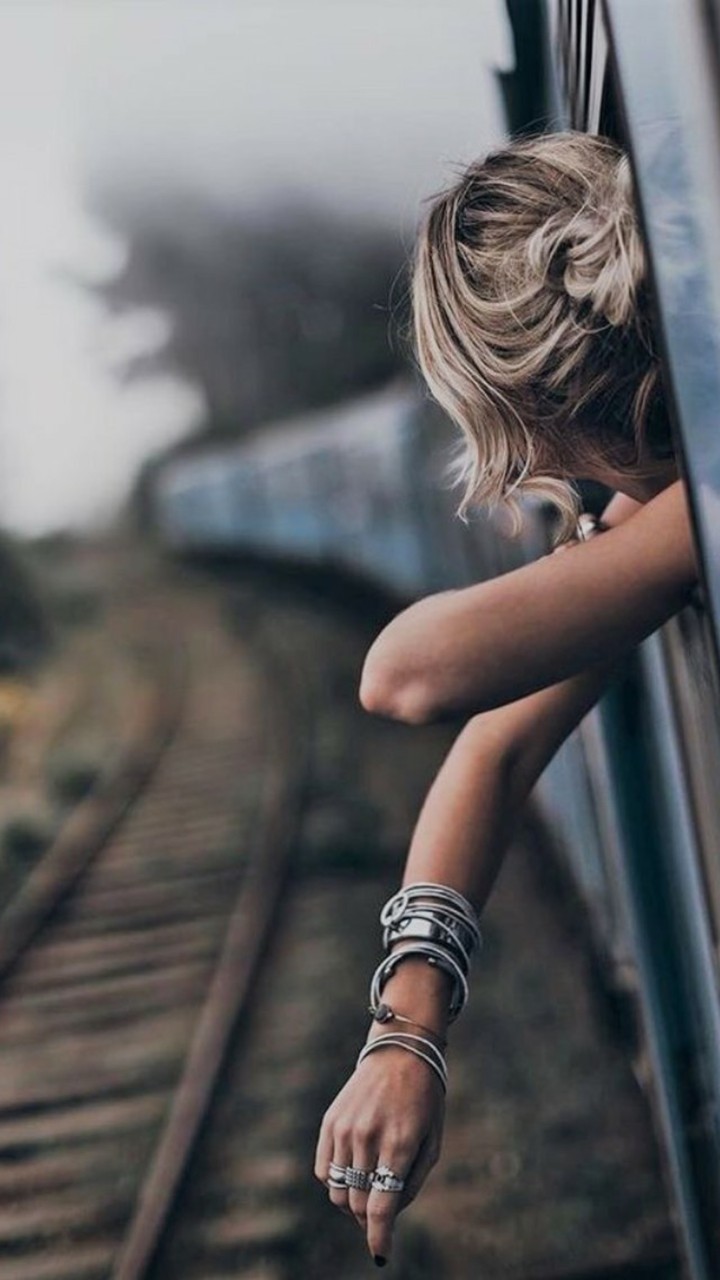 #train #girl #sad