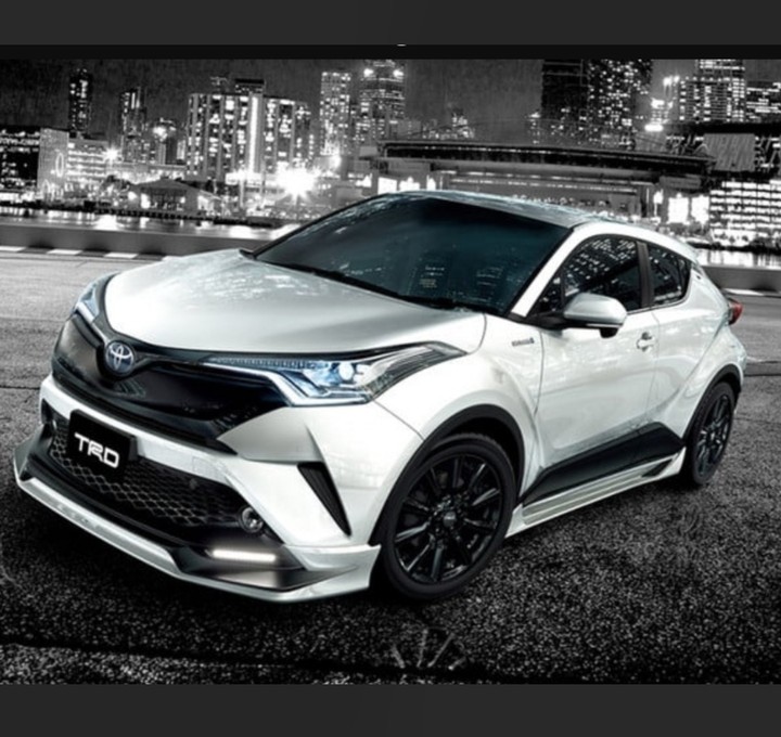 Toyota_CHR