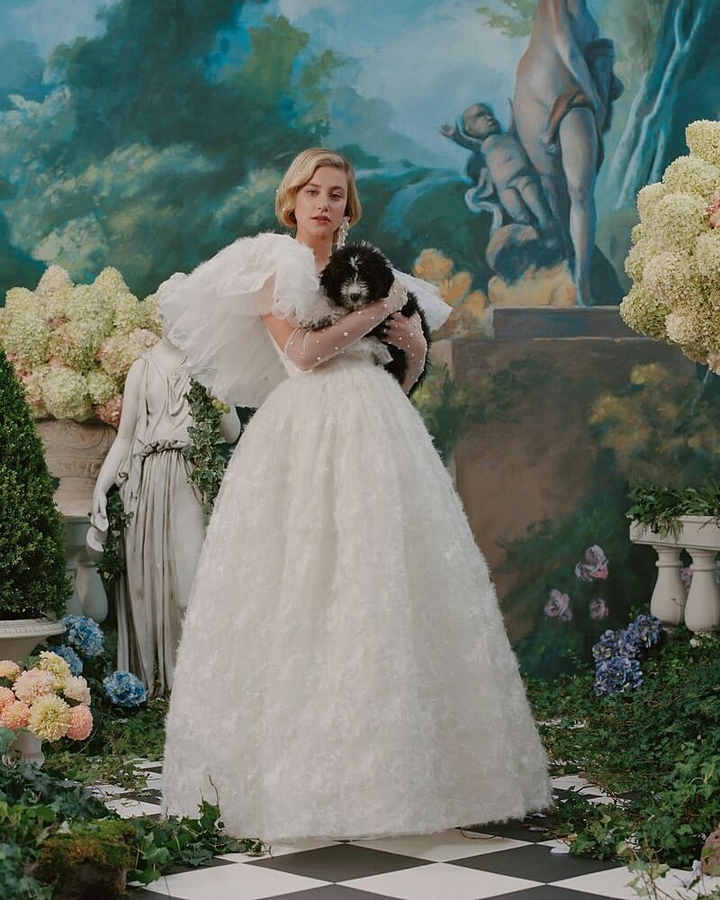 Lili Reinhart