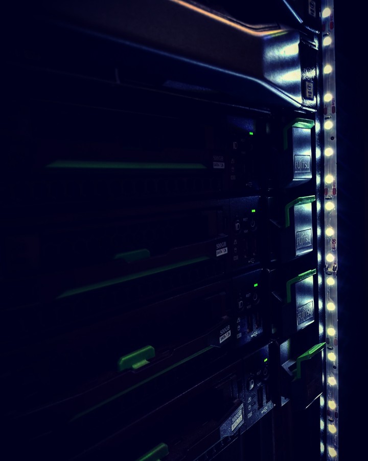 servers