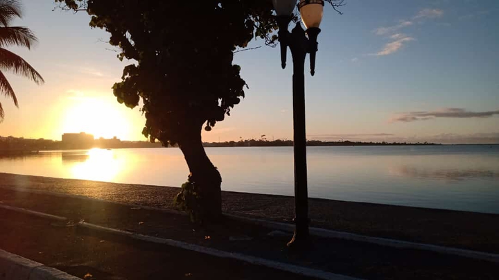 Lake sunset