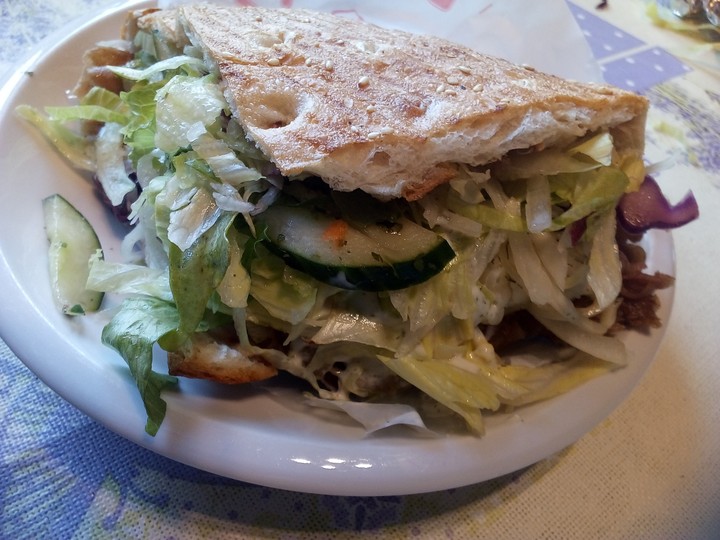 mit Hüner.Lamm und Rind fleich