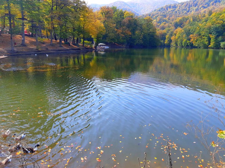 lake Parz in Armenia