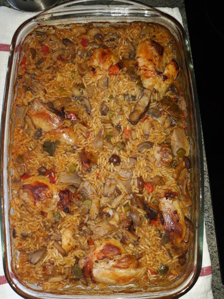 Arroz con pollo y setas al horno