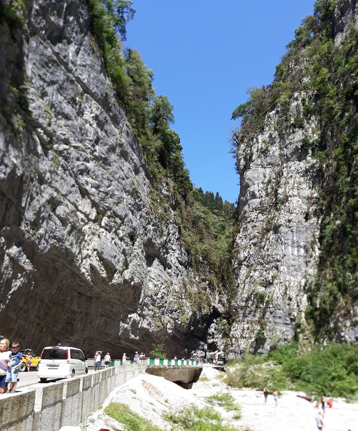 скалы