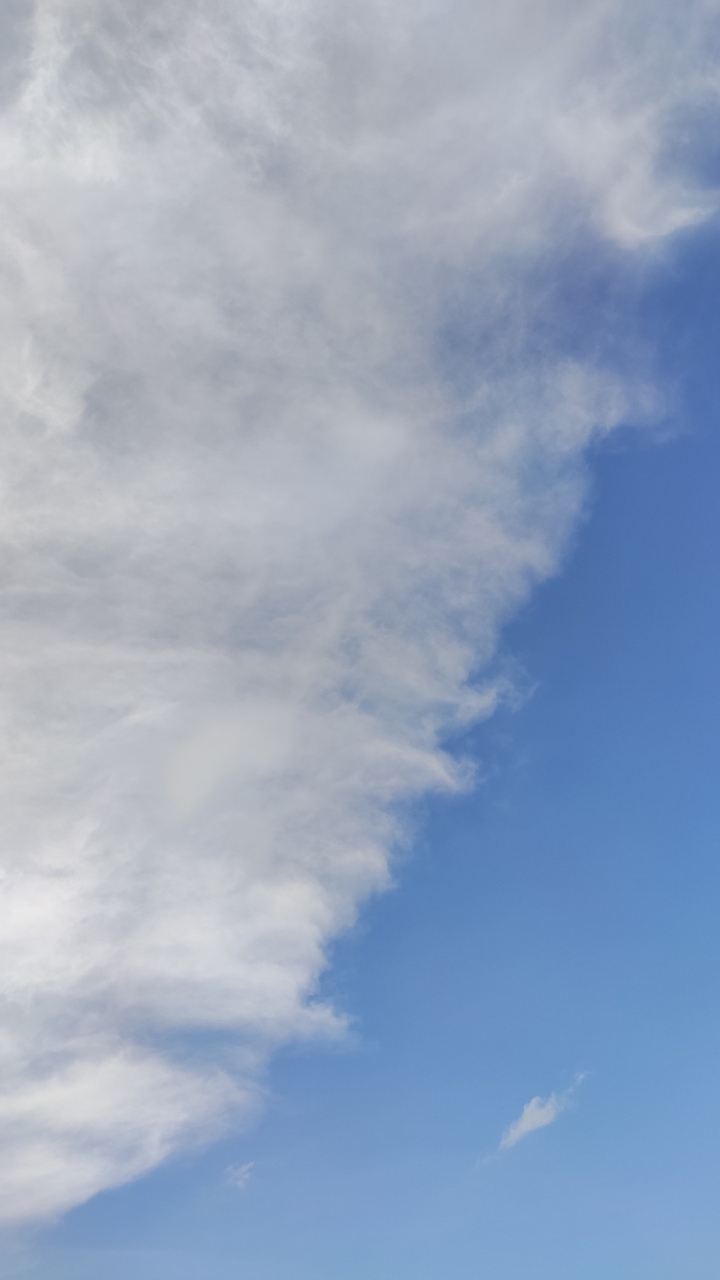 the wave of clouds