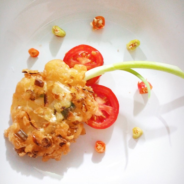 deep fried vegetable pancake