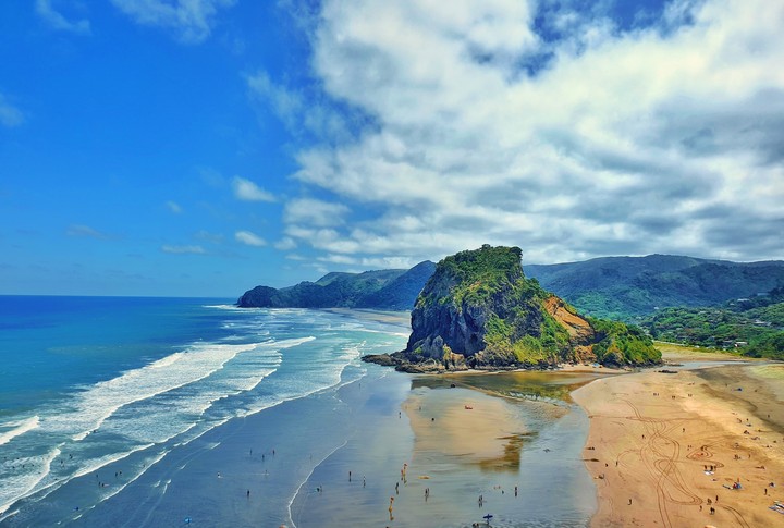 lion rock at Piha, NZ