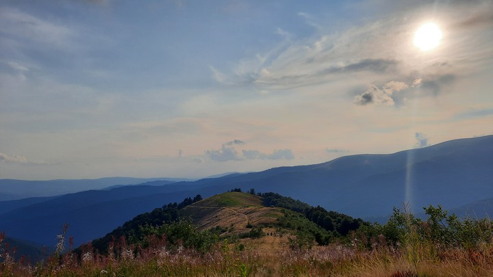 MOUNTAINS,POLONINA