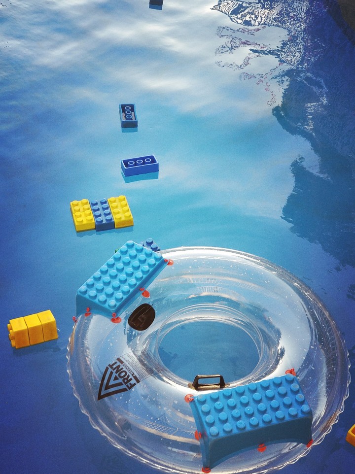 Happy floating legos