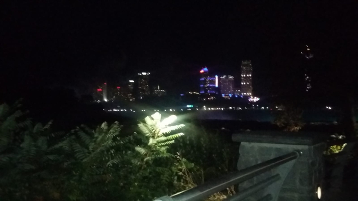 night Niagara city view