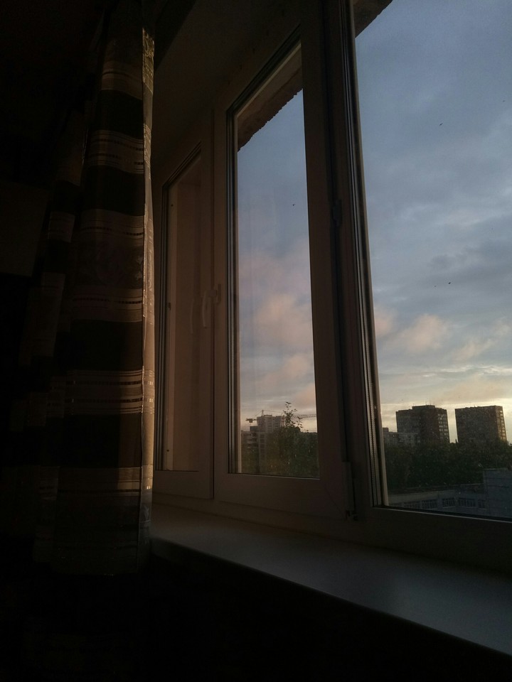 утро