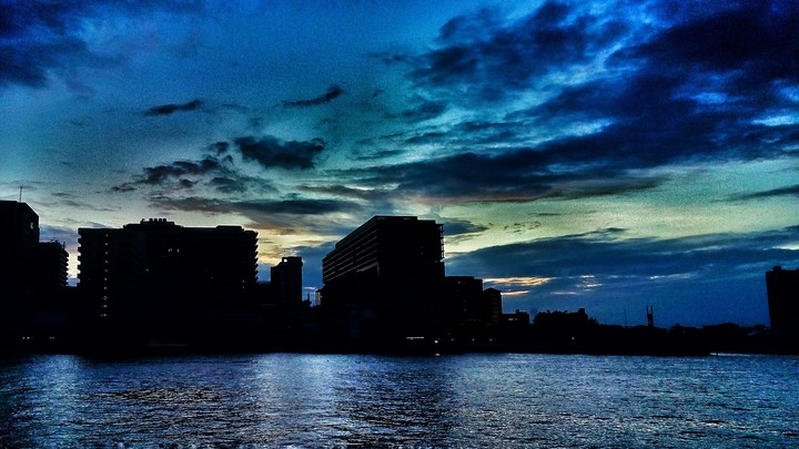10 min after senset besid the river