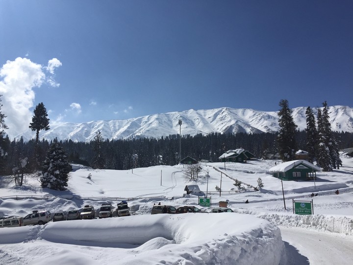 #Gulmarg #snow