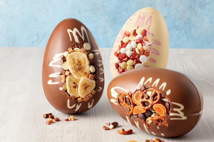 CHOCOLATE EASTER EGG WITH SURPRISE