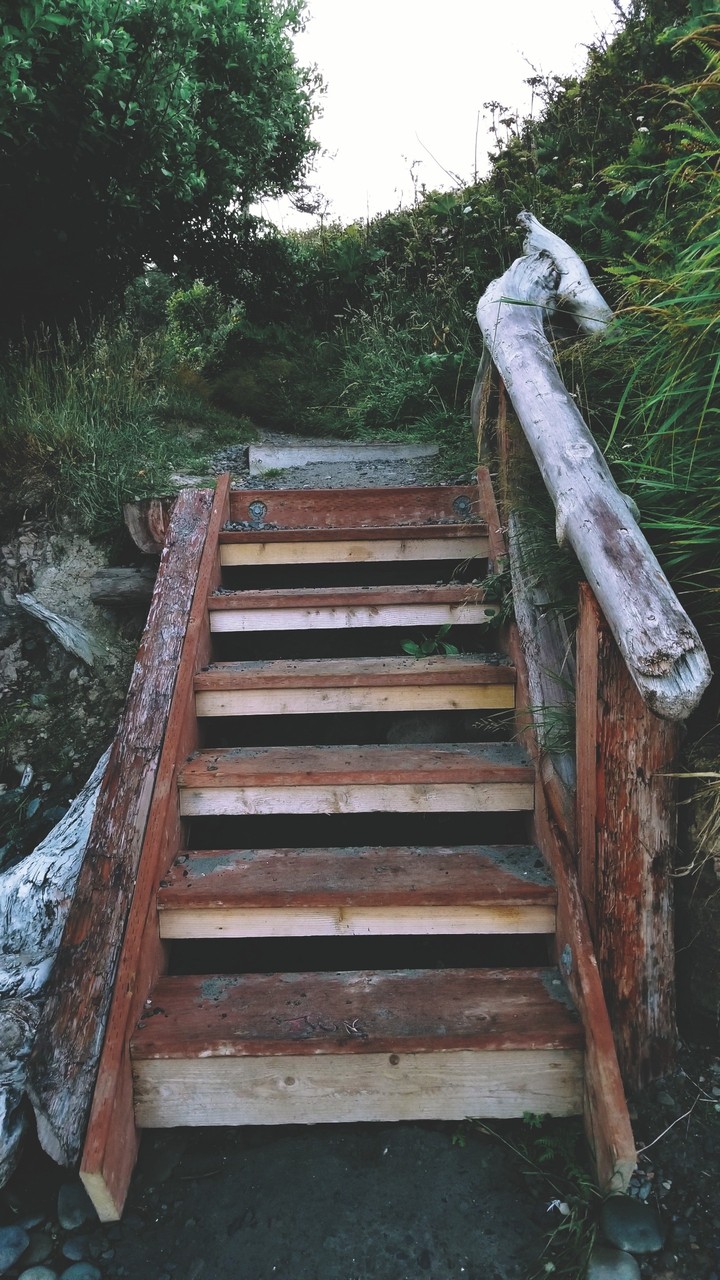 steps to the beach