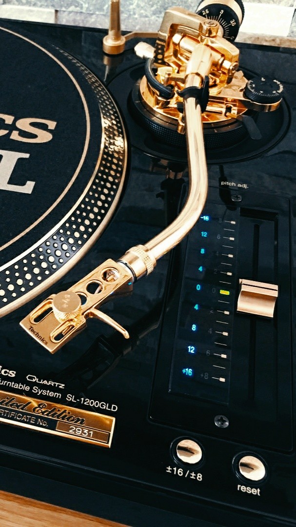 Technics SL-1200GLD