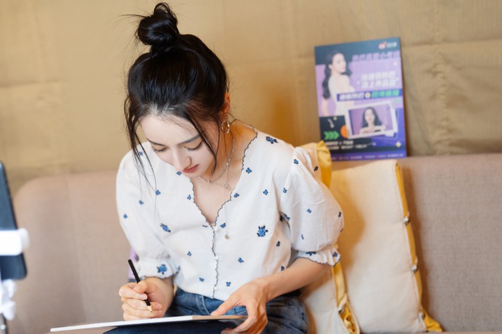 Địch Lệ Nhiệt Ba