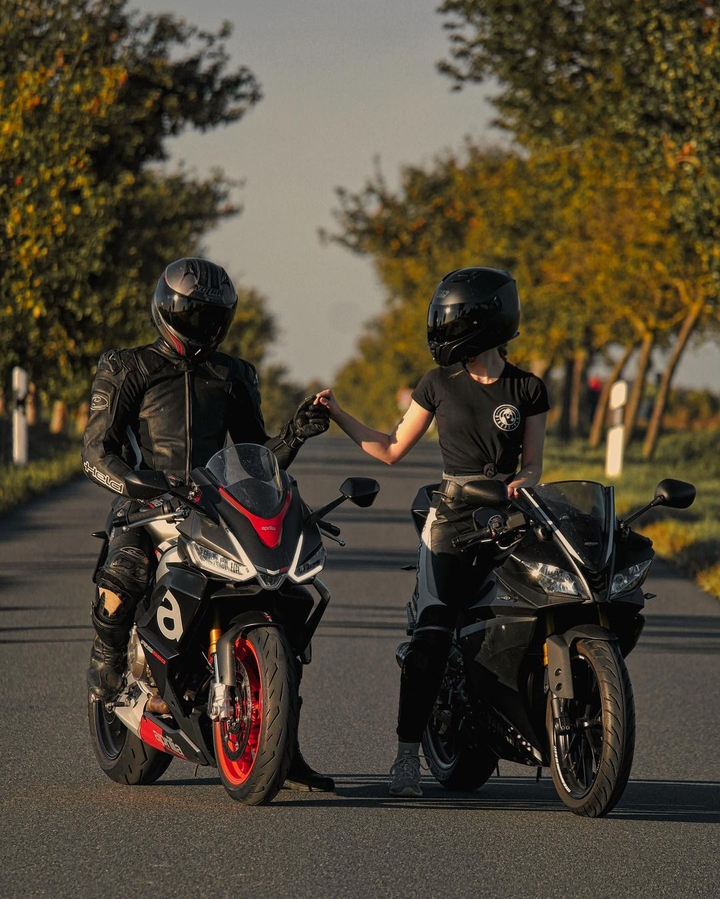 Rider Couple